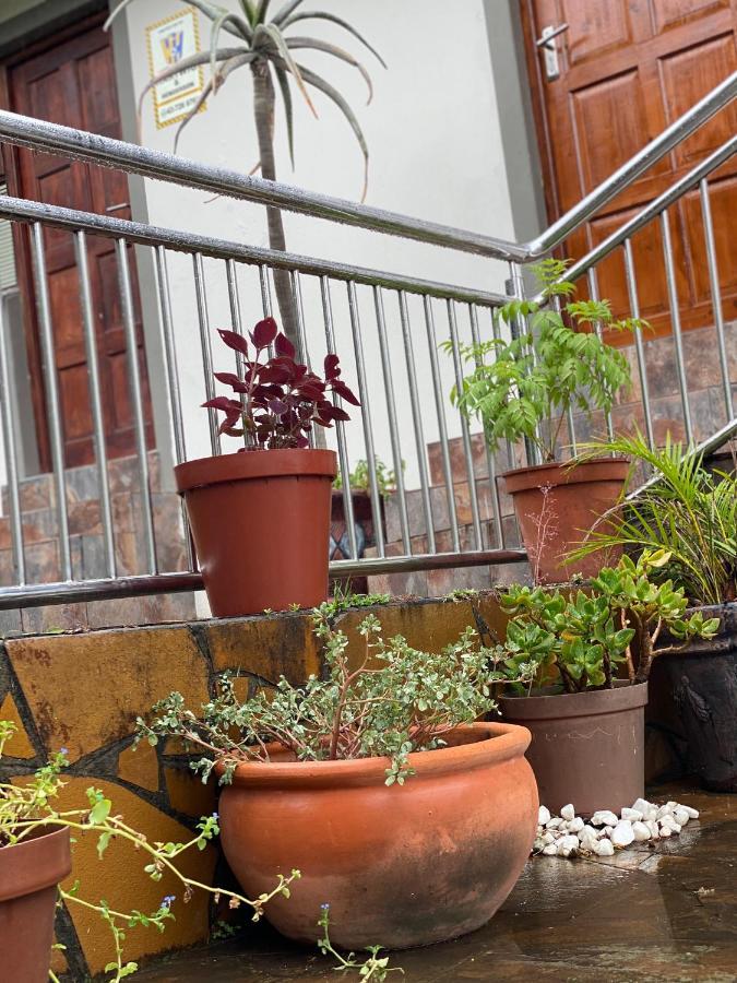 Comfort Zone Bnb East London Extérieur photo